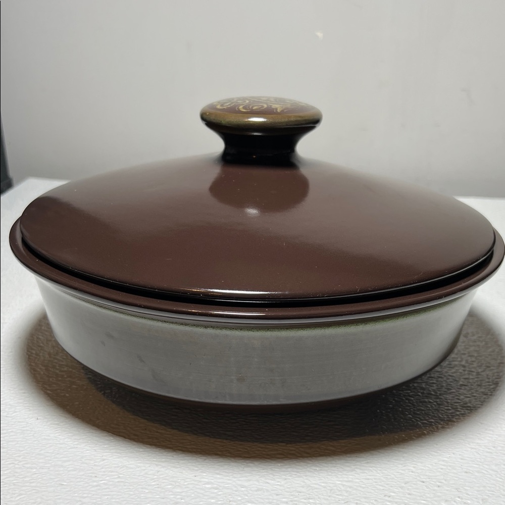 Vtg Franciscan Madeira Casserole Brown Earthenware Floral Embossed NEW